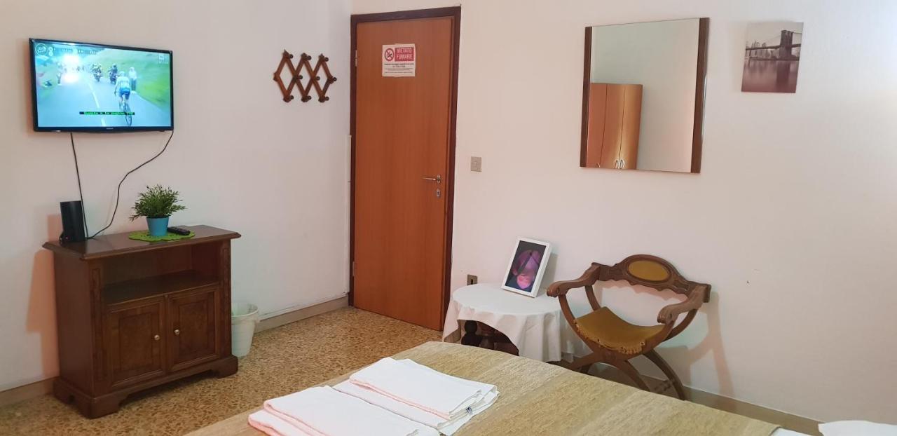 Prime Guest House Pisa Exterior foto